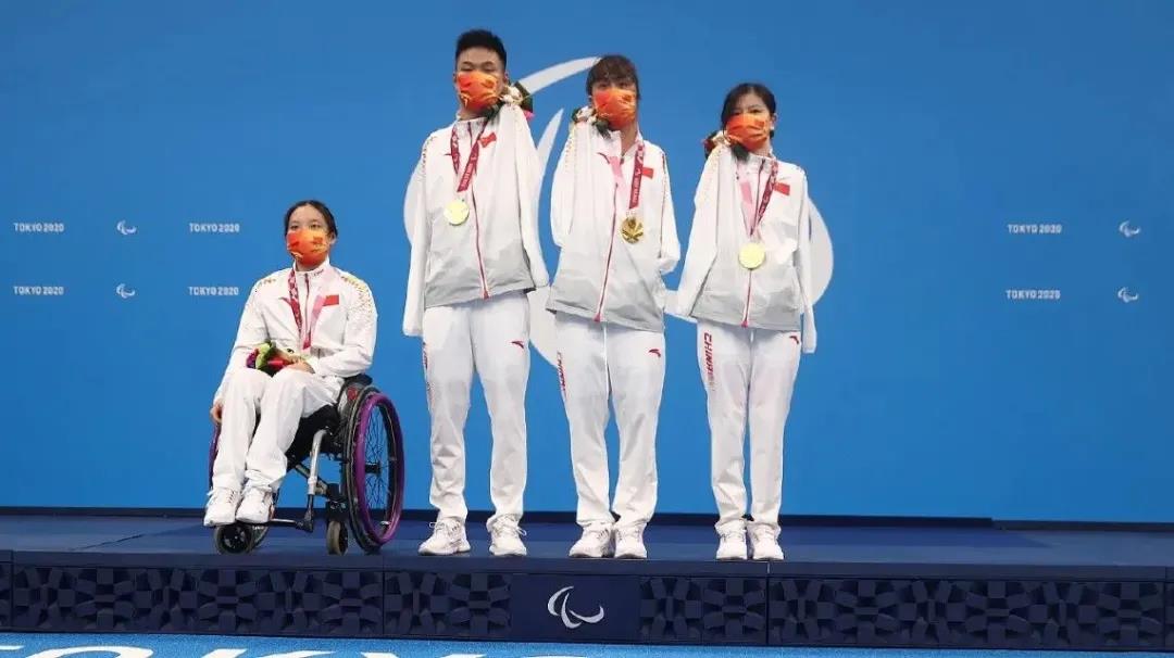 7eca52200cf54835a0374f8bf7a85c29.jpg 7eca52200cf54835a0374f8bf7a85c29.jpg