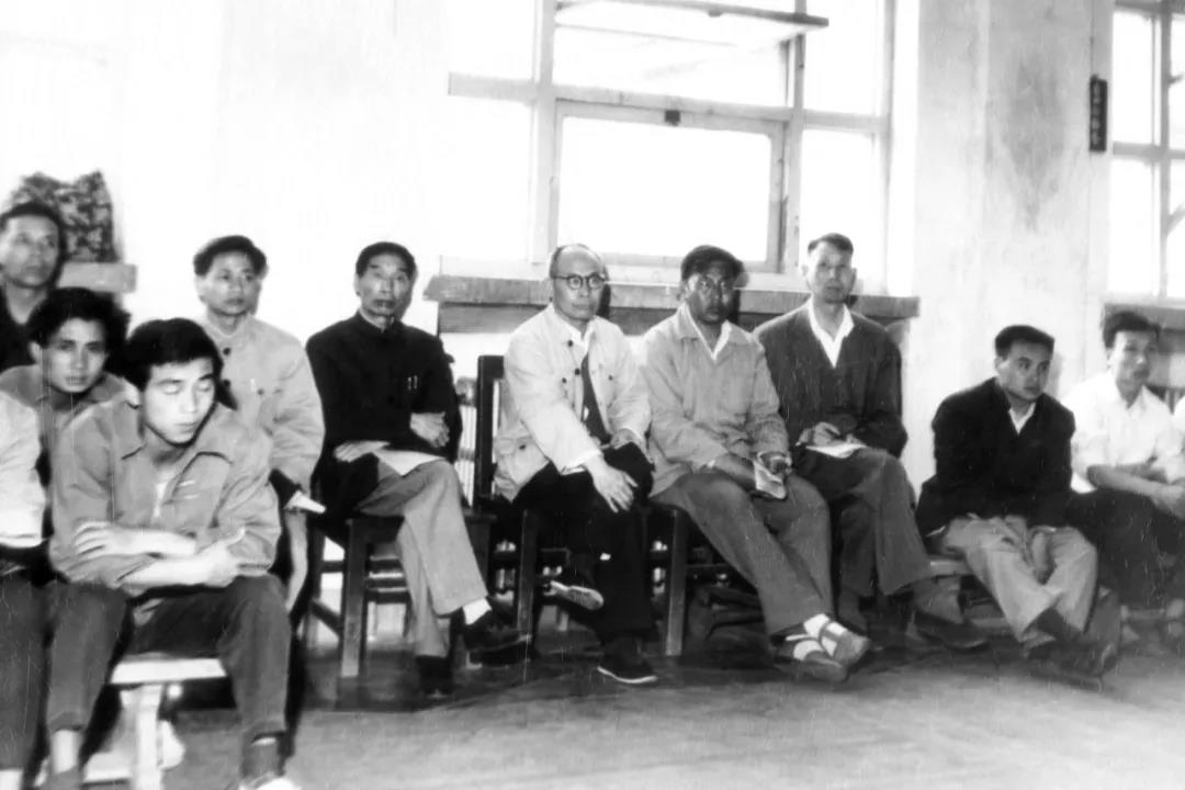 ef98f37dd2db45ffb18537ef5e4a7234.jpg ef98f37dd2db45ffb18537ef5e4a7234.jpg