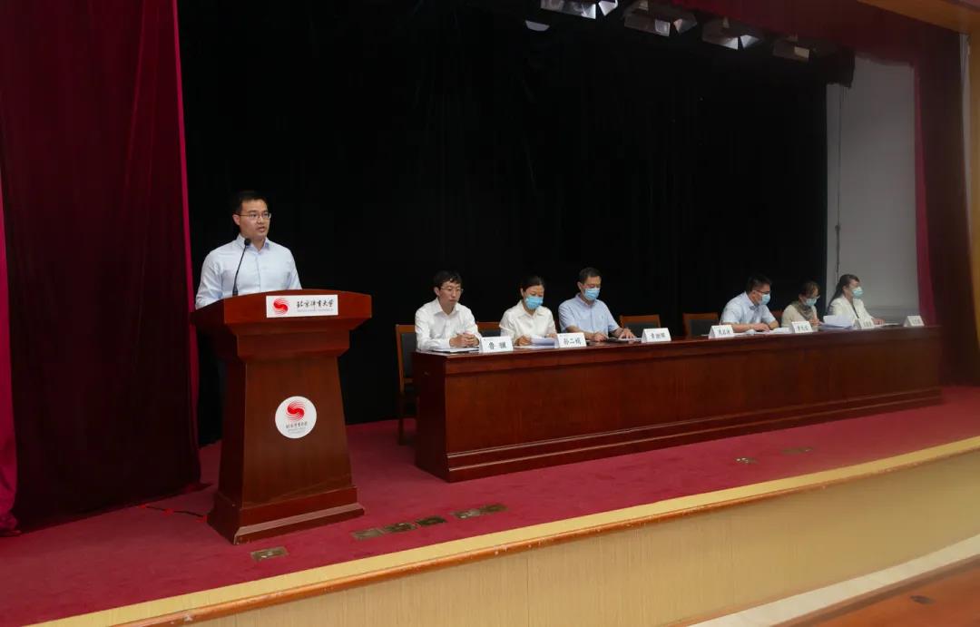 3f3dd58354a84c3892f05b1efda00290.jpg 3f3dd58354a84c3892f05b1efda00290.jpg