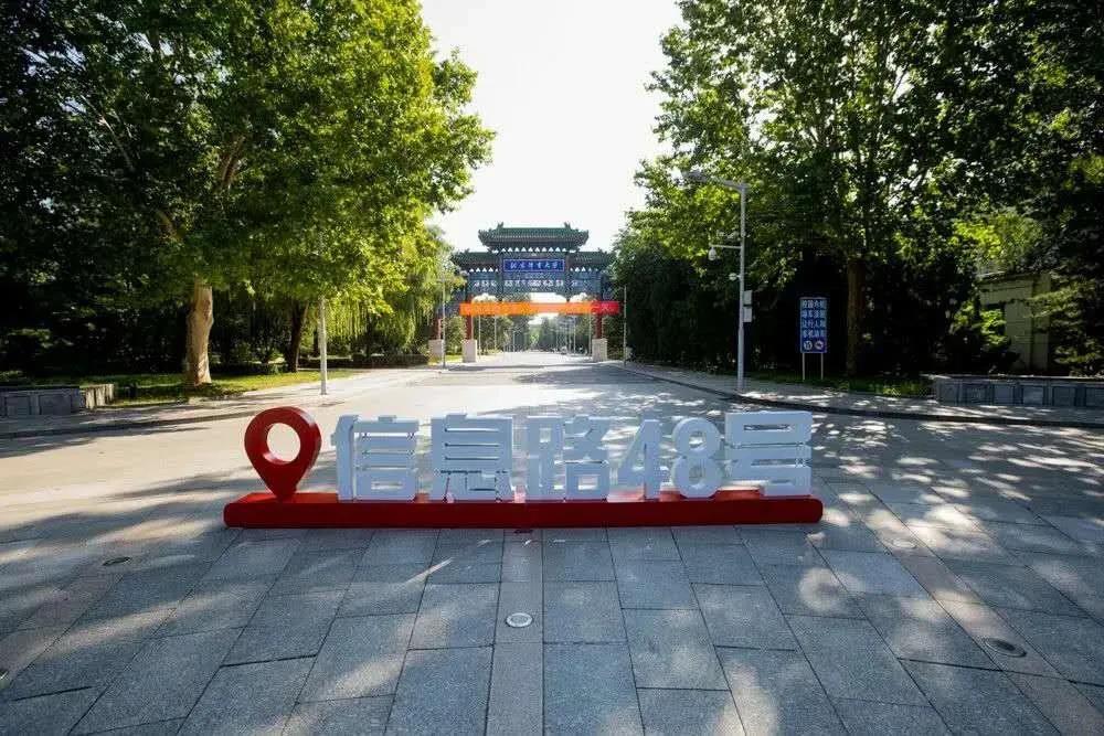 4512fadeb5964900a43e2f7a80dff708.jpg 4512fadeb5964900a43e2f7a80dff708.jpg