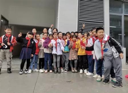 25aaef6db6b34a7b868bec811a530e70.jpg 25aaef6db6b34a7b868bec811a530e70.jpg