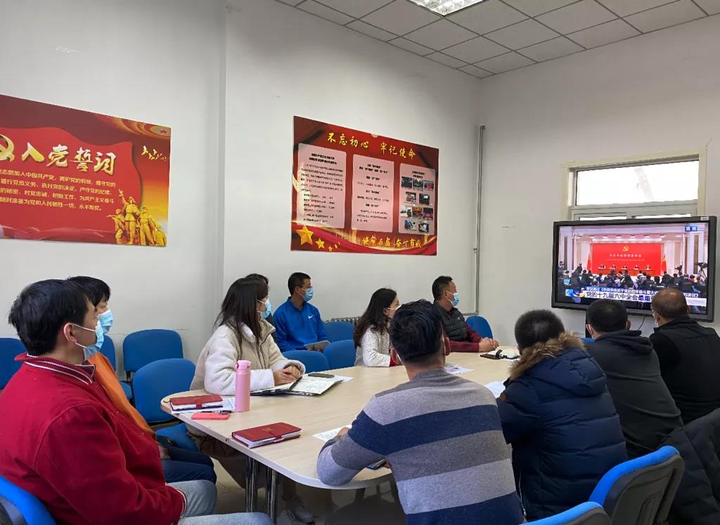 89b5285230a54b6aa948c1b0cb5ce805.jpg 89b5285230a54b6aa948c1b0cb5ce805.jpg