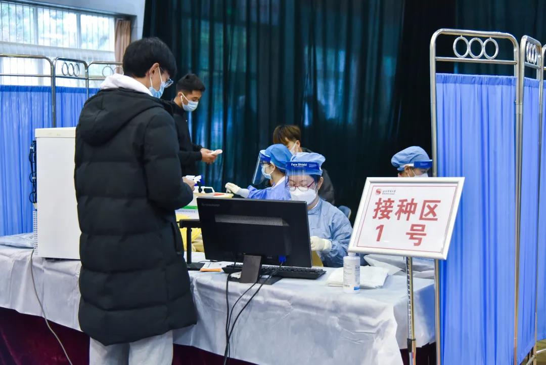 dc2d97e11f3542f38298ae5a8f46c194.jpg dc2d97e11f3542f38298ae5a8f46c194.jpg