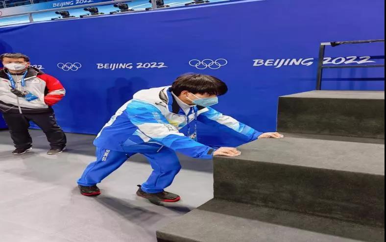 6f65f5bd8f544a4ba5c784c804a668a9.jpg 6f65f5bd8f544a4ba5c784c804a668a9.jpg