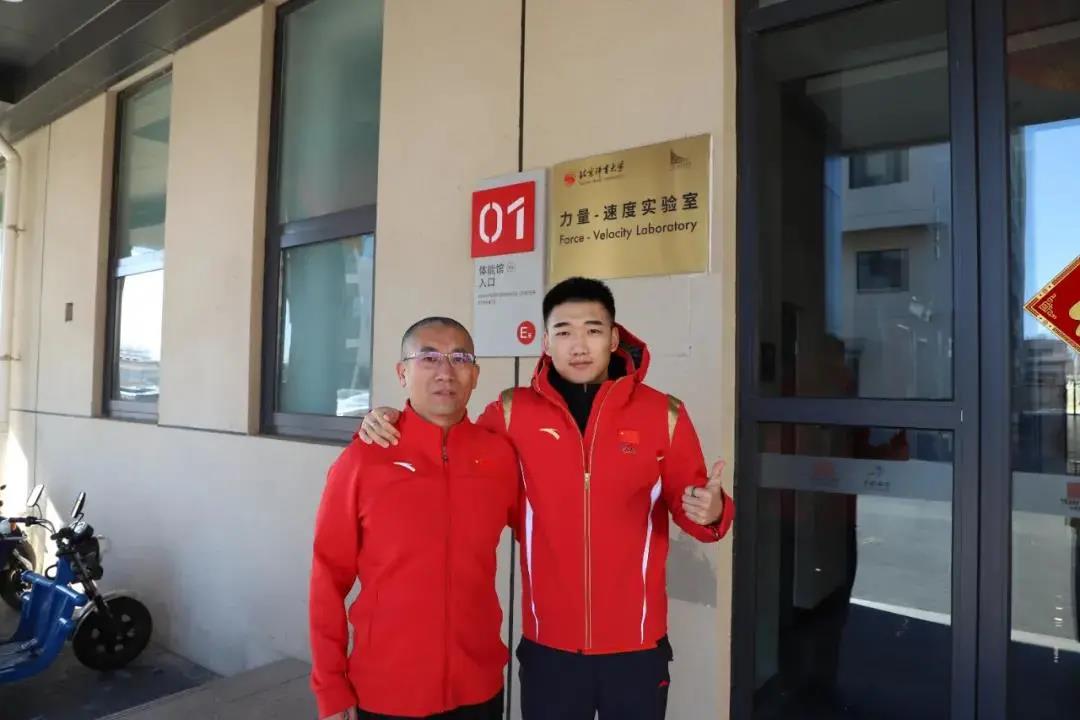 8ae8c562969a48af9049cef5cc478b09.jpg 8ae8c562969a48af9049cef5cc478b09.jpg