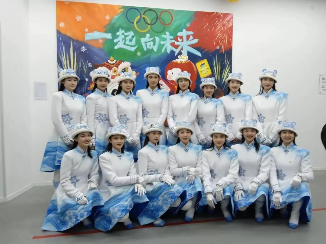 b796fccc36674b31a2b051b9e42b5985.jpg b796fccc36674b31a2b051b9e42b5985.jpg