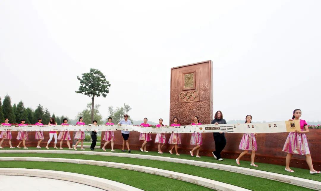 c2dbc09c52a54f1caba396cecacde198.jpg c2dbc09c52a54f1caba396cecacde198.jpg