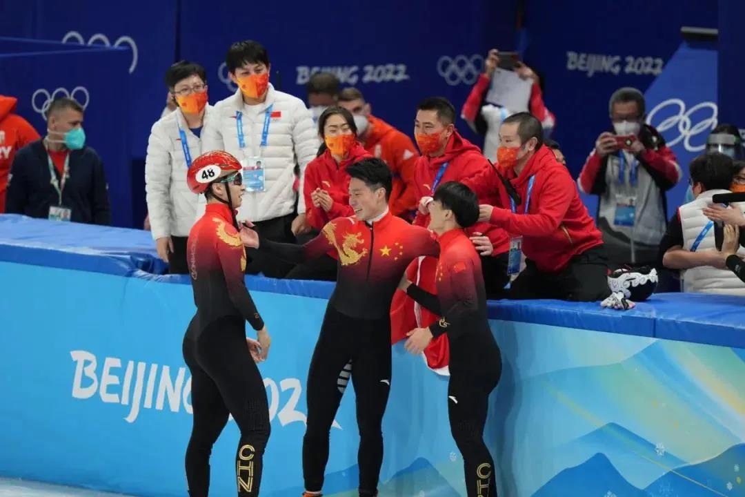 de95b592f9f74a528e8a0aa6e52f1014.jpg de95b592f9f74a528e8a0aa6e52f1014.jpg