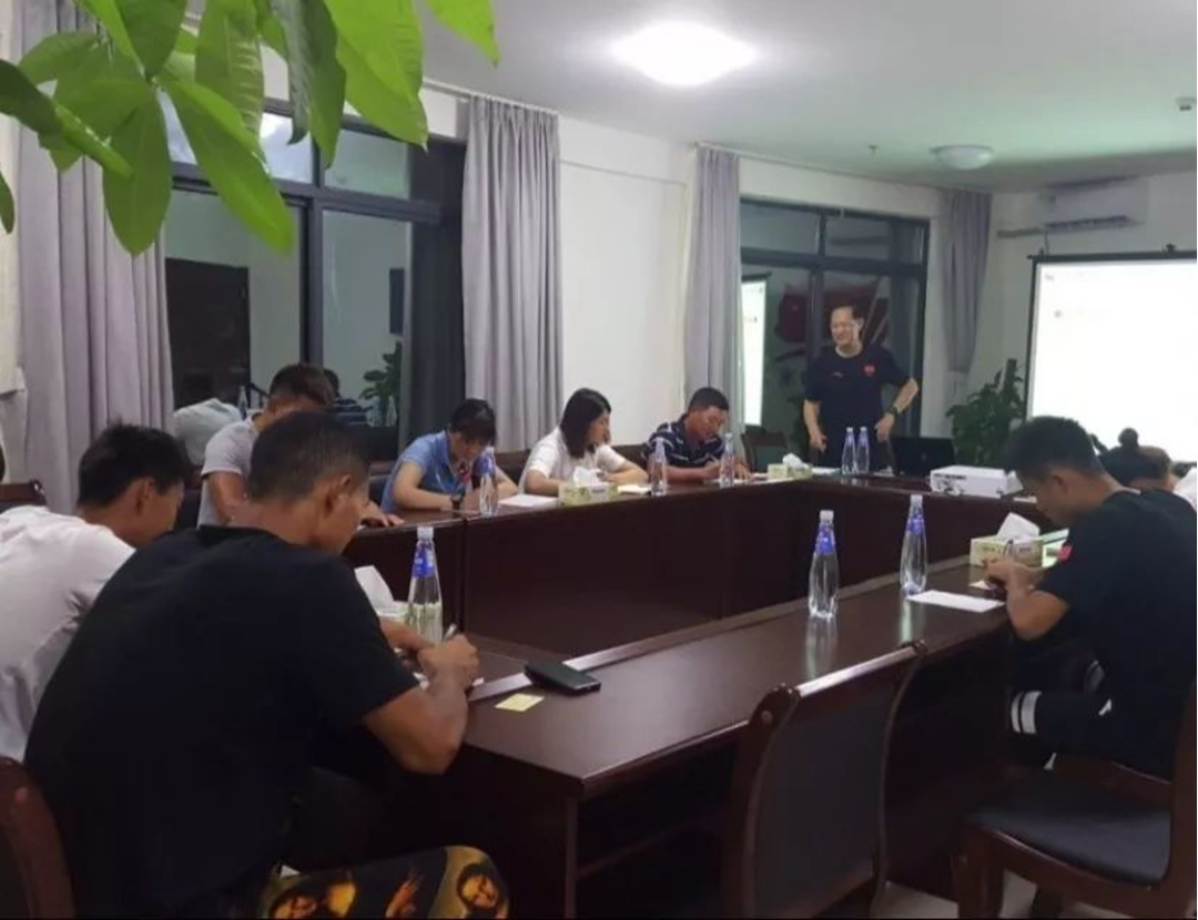 180b5caf5cd2428a97c4142d8850e3c9.png 180b5caf5cd2428a97c4142d8850e3c9.png