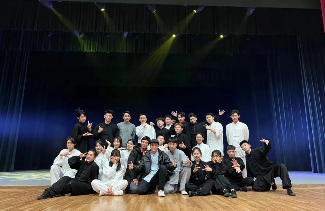 78a61e492bba4a85a917f865518515b8.jpg 78a61e492bba4a85a917f865518515b8.jpg