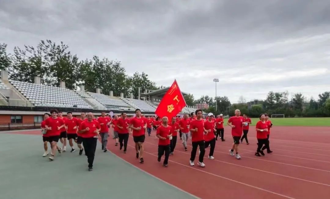 f4ca9b73d73144f19b115da96441a5d6.jpg f4ca9b73d73144f19b115da96441a5d6.jpg