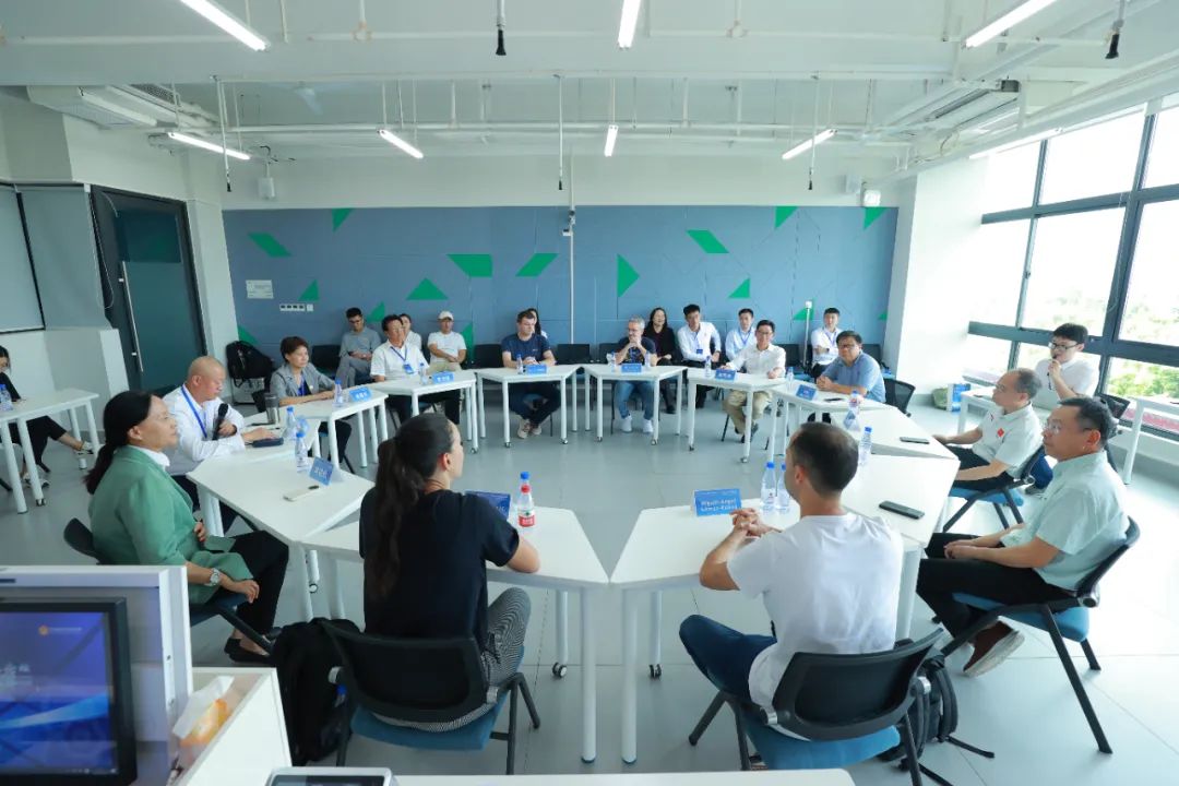 1bb4d07172ff43bfb927db10cf1e243b.jpg 1bb4d07172ff43bfb927db10cf1e243b.jpg