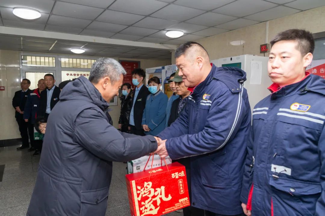 d32d80eb68704a048425e7f782633fa2.jpg d32d80eb68704a048425e7f782633fa2.jpg