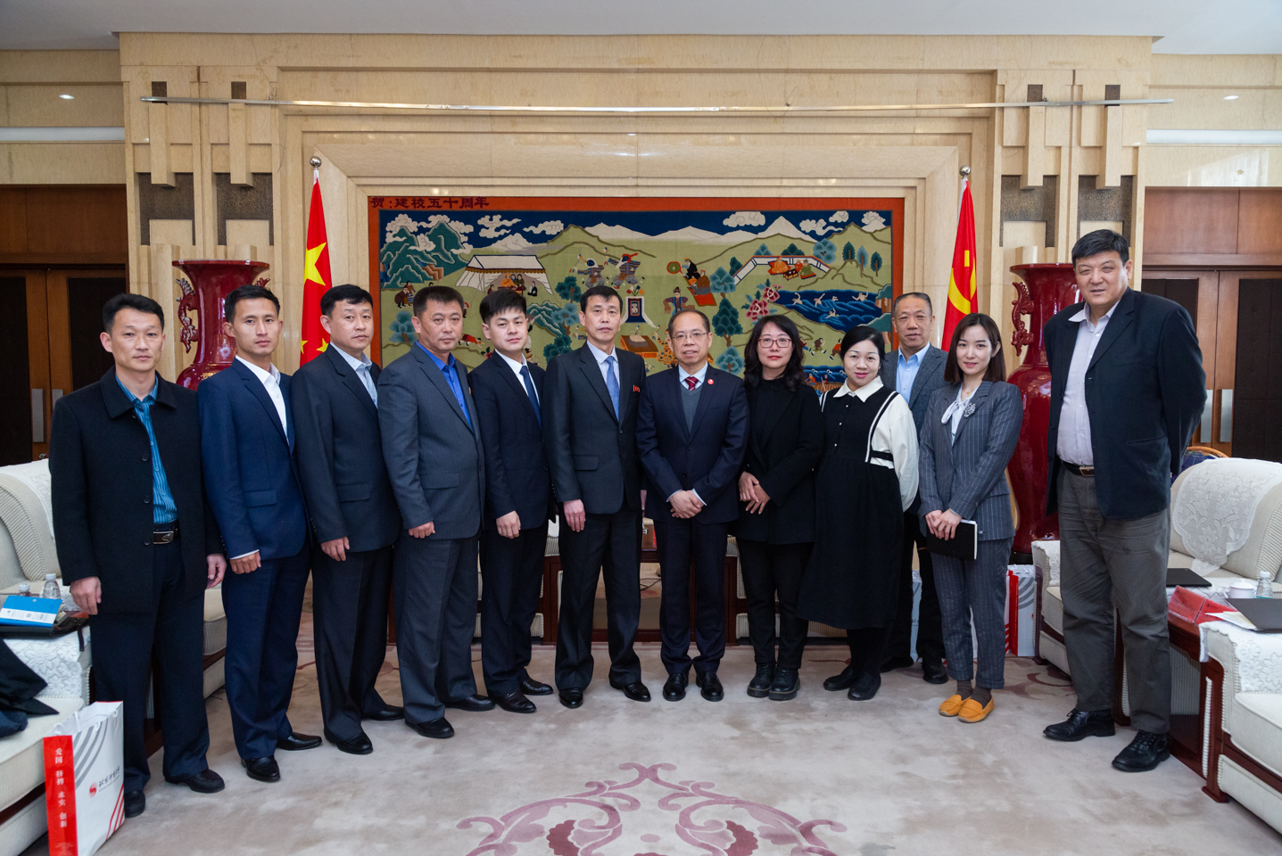 a676fe4605044ed08b37d2a0e383bb03.jpg a676fe4605044ed08b37d2a0e383bb03.jpg