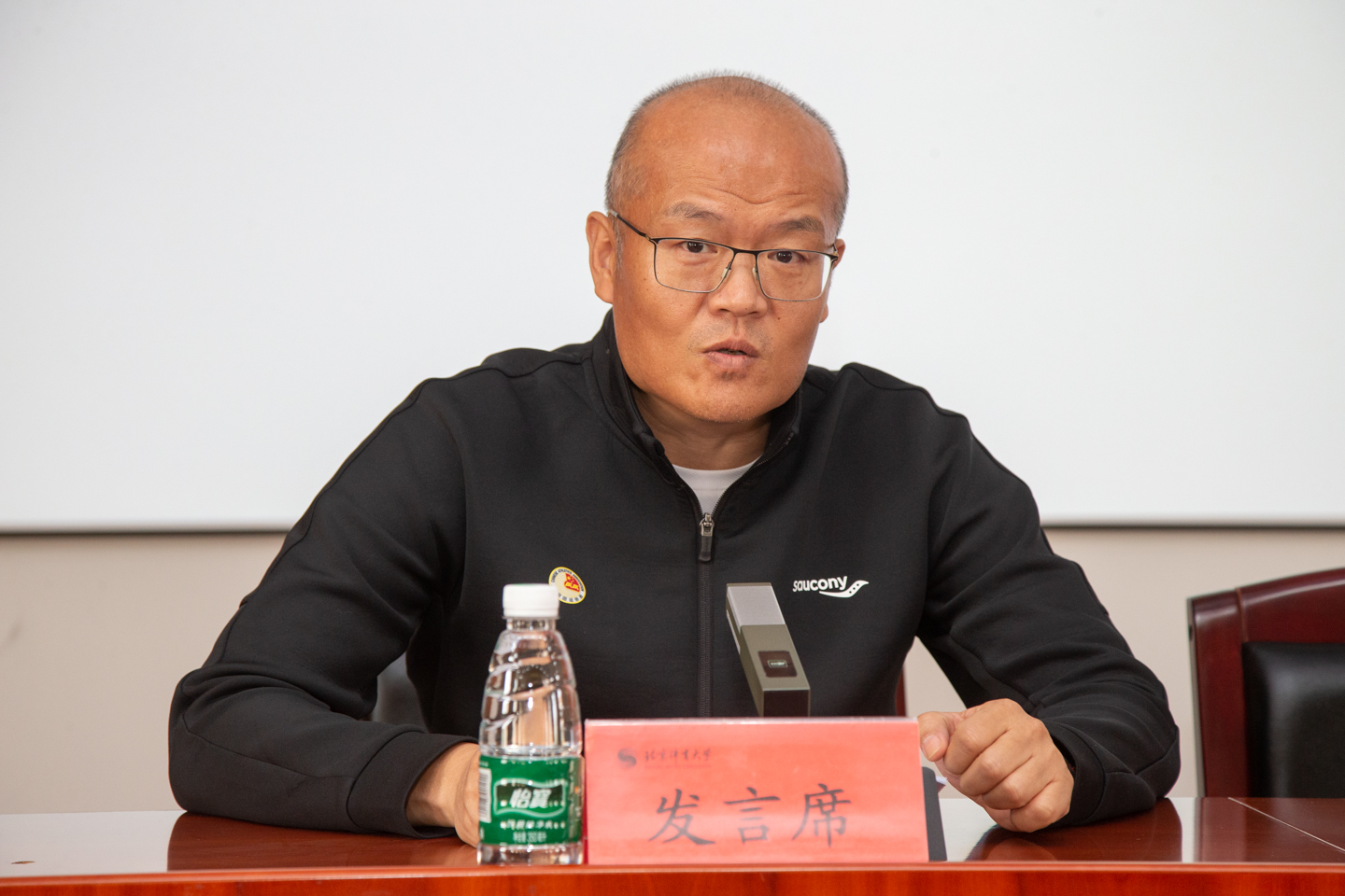 9ec87f452a384512984343b257a74a8a.jpg 9ec87f452a384512984343b257a74a8a.jpg